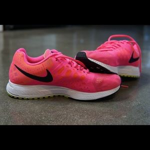 nike running neutral ride responsive